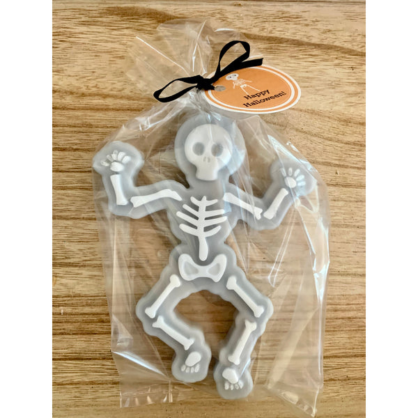 Spooky Skeleton Soap:  Halloween themed soaps, Halloween Wedding Favors, Fall Favors, Gag Gifts, Halloween Favors, FREE SHIPPING