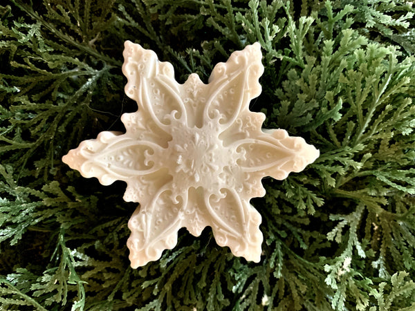 10 Snowflake Soaps:  Bulk Favors, Gift Sets, Wedding Favors, Bridal Favors, Winter Favors, FREE SHIPPING Party Favors, Plunk Soap